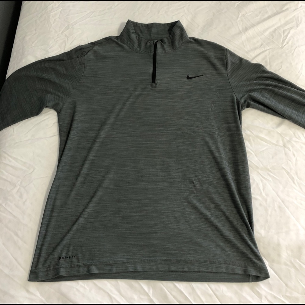 Nike DRI-FIT Quarter ZIP Pullover Size Large